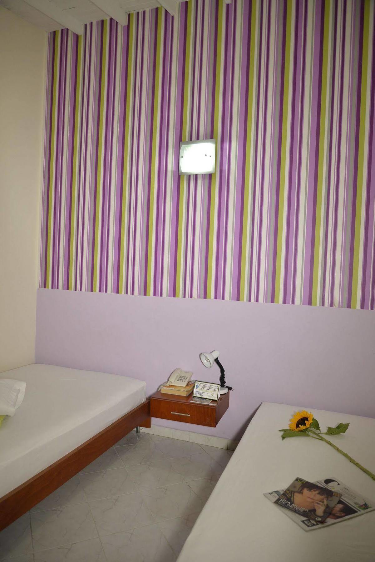 Casa Portico Hotel Medellin Ngoại thất bức ảnh